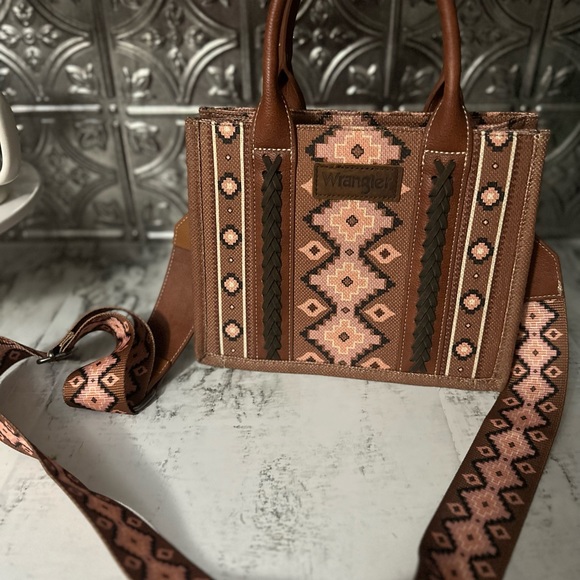 Brand new Wrangler Purse - Picture 3 of 5